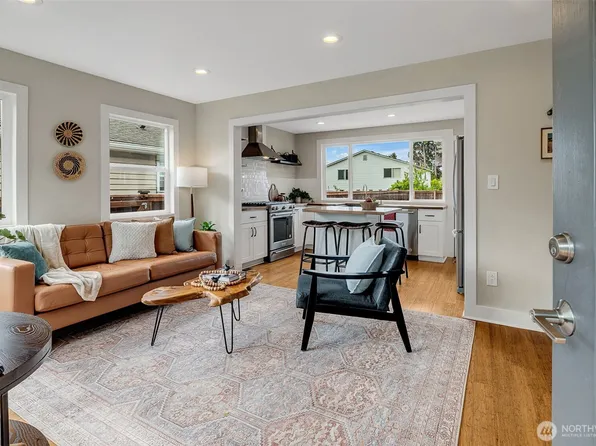 9419 39th Avenue S, Seattle, WA 98118