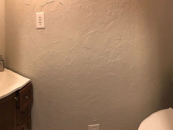 3rd image of 2841 Indian Creek Blvd