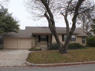 4905 S Ridge Ter, Fort Worth, TX 76133