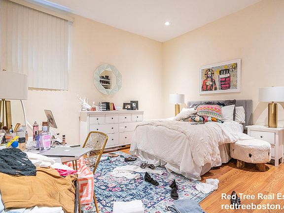 3rd image of 29 Saint Marys Ct #1B