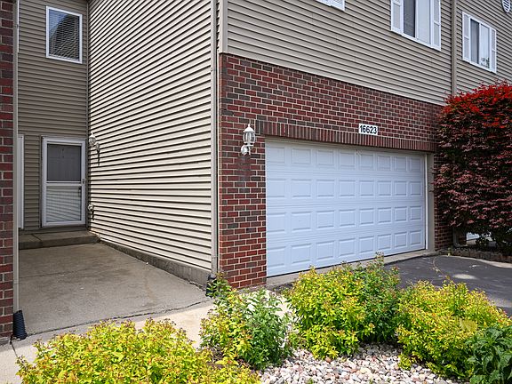 3rd image of 16623 Willow Walk Dr
