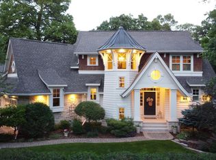 330 Wise Ave S, Wayzata, MN 55391