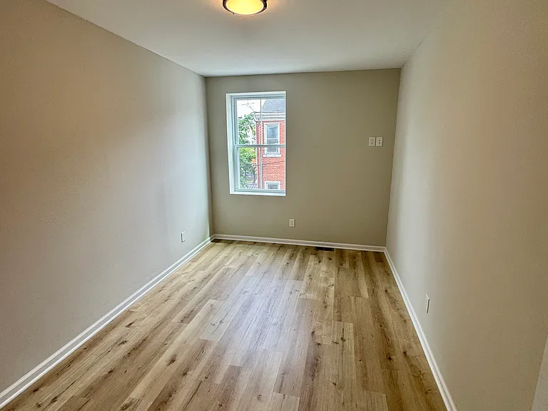 844 Tripoli St — Photo 23