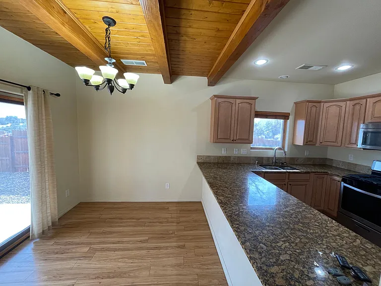 2600 W Zia Rd #V2 — Photo 7