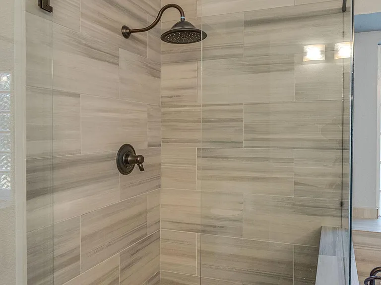 2417 Bonham Trl — Photo 36