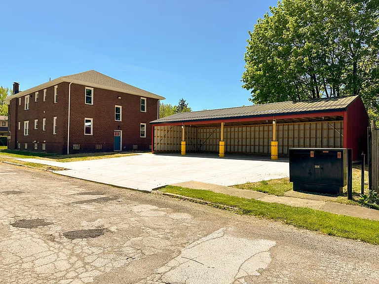 840 W Indianola Ave #1 — Photo 12