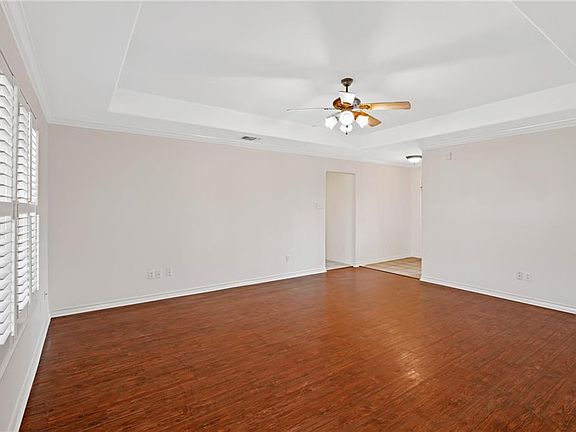 4th image of 4017 River Walk Dr
