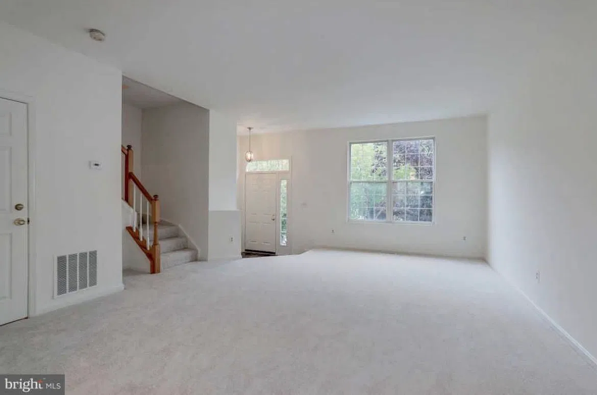 4 bed, 3.5 bath, 1760 sqft, $3,400 — Photo 1