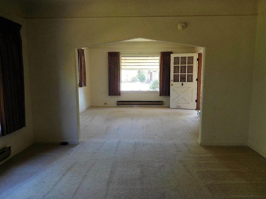 3 bed, 1222 sqft, $4,590 — Photo 3