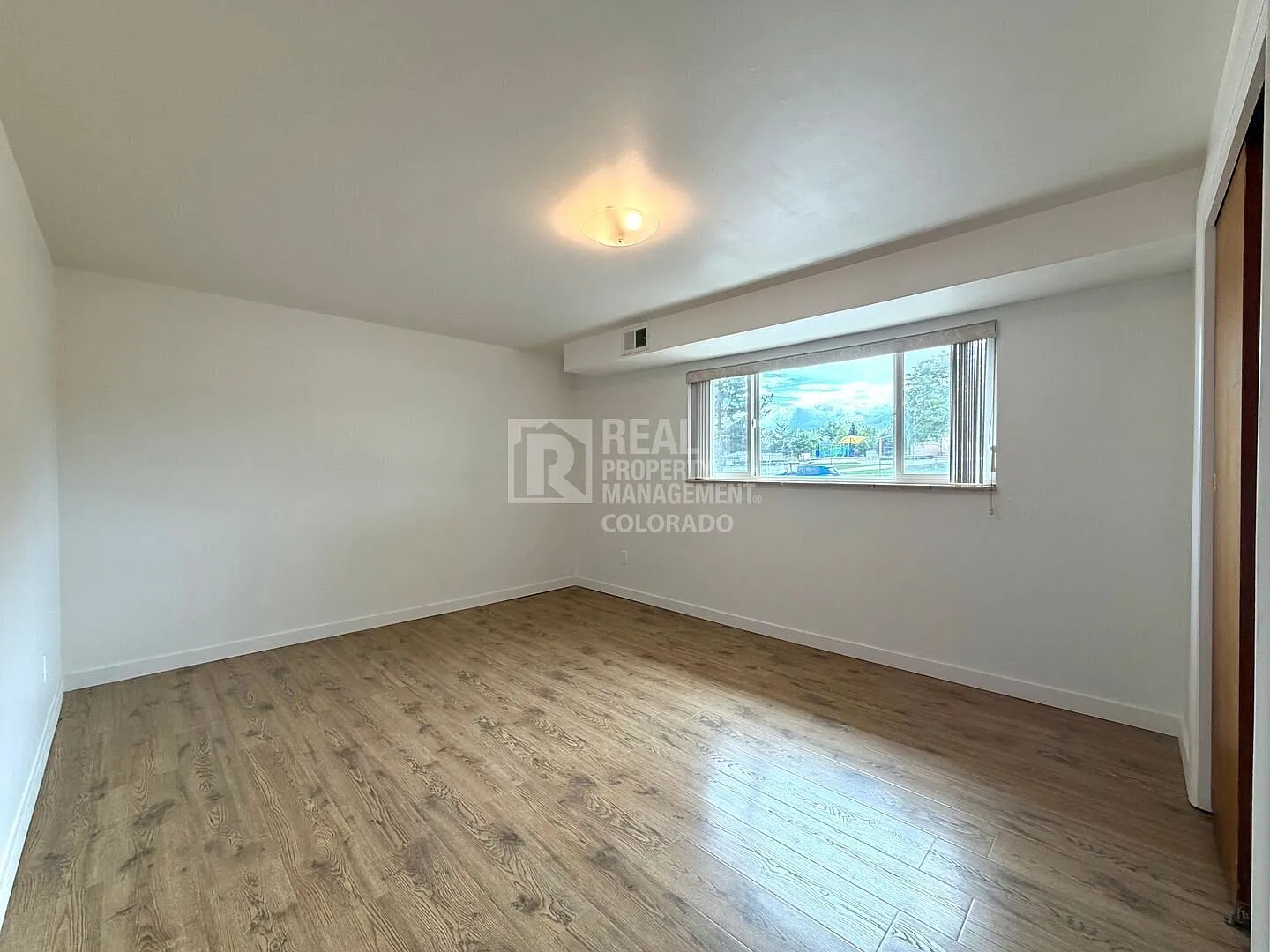Spacious Centennial Home with Finished Basement & Fireplace — Photo 2