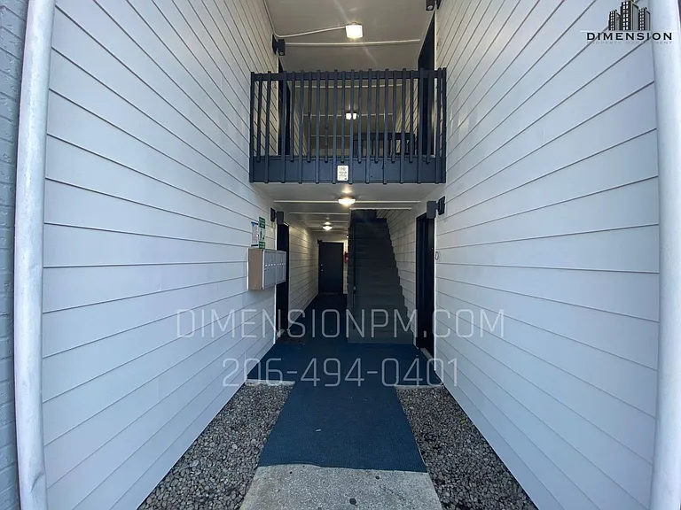 Centrally Located Apartments in Burien! — Photo 13