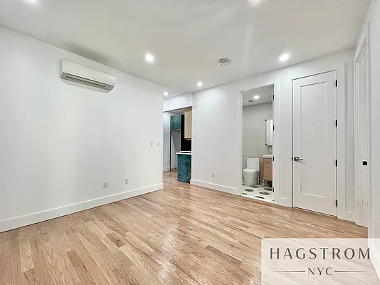 Rented by Hagstrom Management Inc | media 34