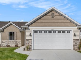 2539 Hunters Run #102, Kalamazoo, MI 49048