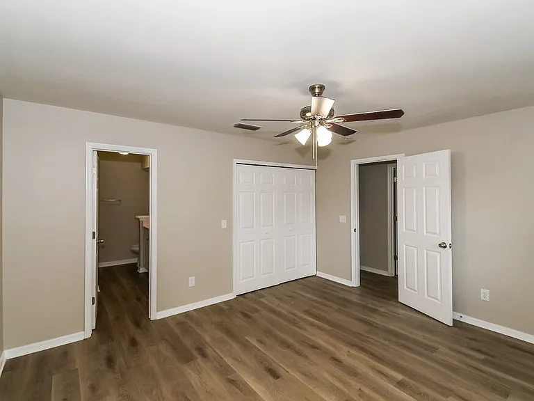 8389 Argyle Corners Ct — Photo 10