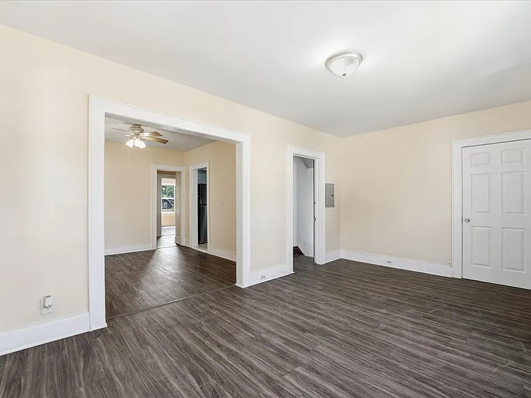 479 Centre St #2 — Photo 4
