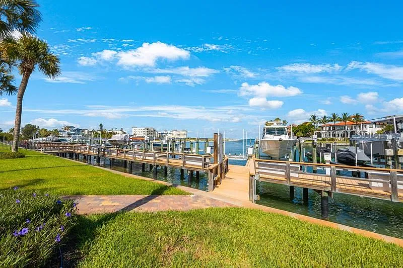 2 bed, 2.0 bath, 1250 sqft, $2,800 — Photo 4