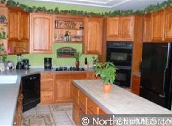 3rd image of 40933 Greystone Ave