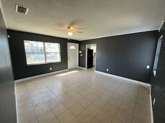 4th image of 1718 Elk Dr