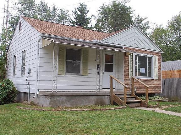2nd image of 3313 Herrick St