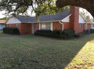 9009 Rambling Rd, Oklahoma City, OK 73132