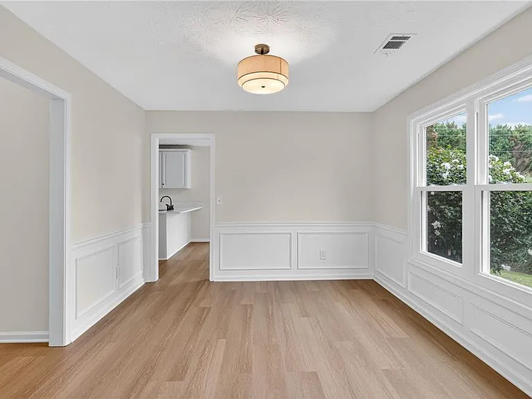 2845 Factor Walk Blvd — Photo 9