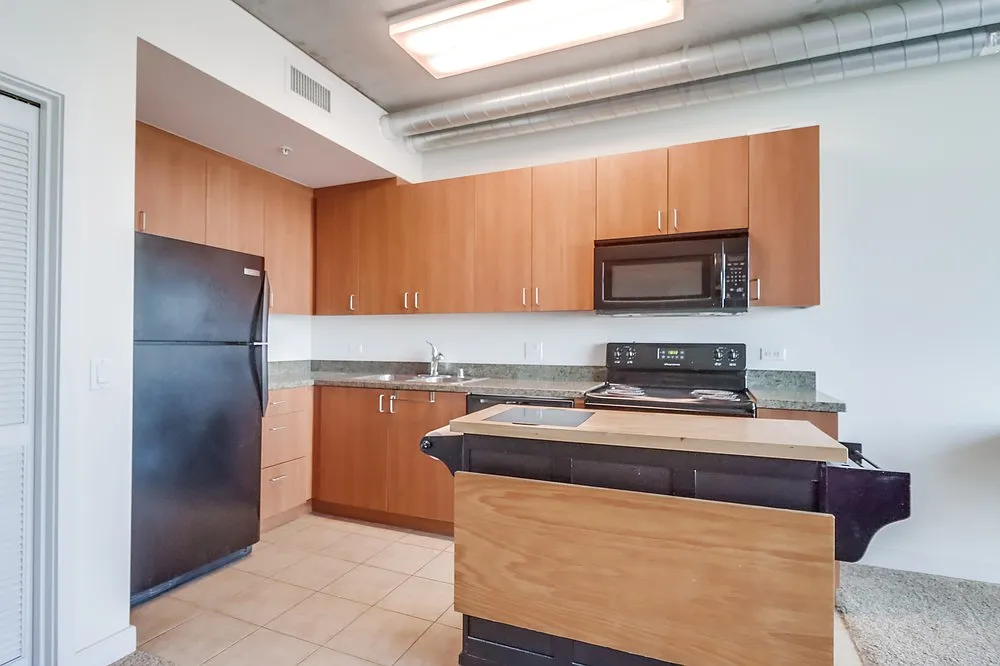 1080 Park Blvd — Photo 3