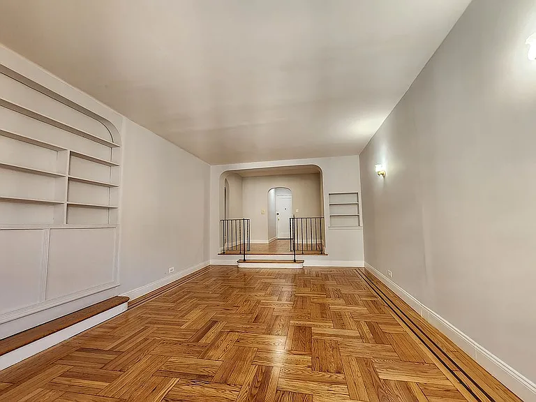 182 Bennett Ave #6S — Photo 2