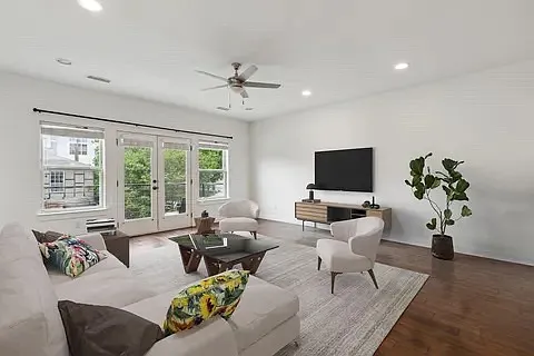 5903 Lindell Ave #B — Photo 3