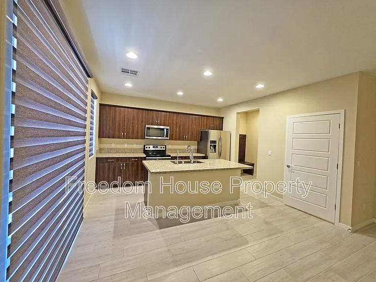 4882 E Beacon Ridge Dr — Photo 29