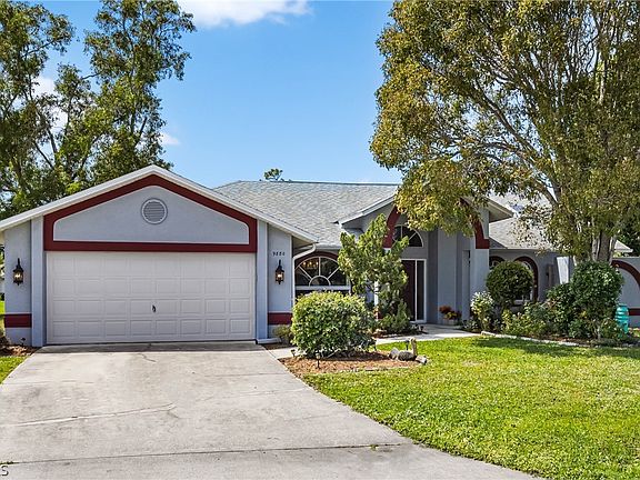 2nd image of 9880 Laketree Ct