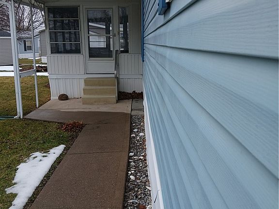 3rd image of 47 Purdy Rd #47