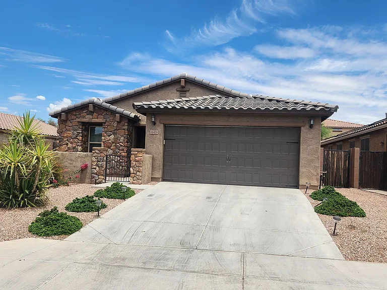 18418 W Getty Dr — Photo 2