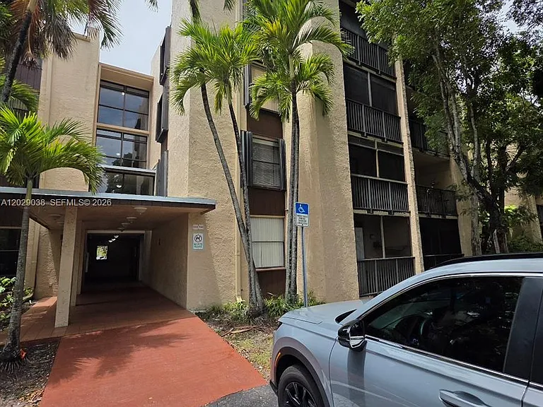 14201 N Kendall Dr #212-D — Photo 52