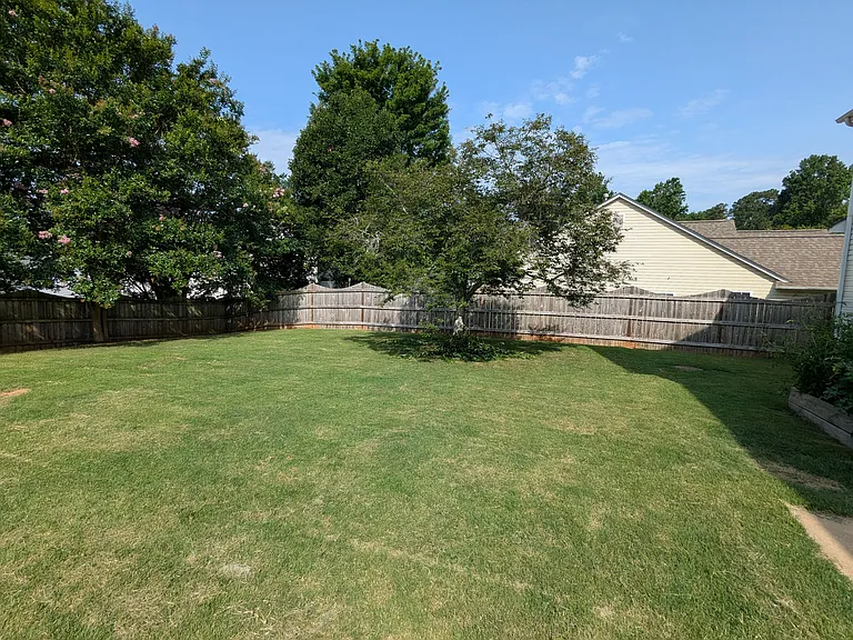 5 Criterion Dr — Photo 29