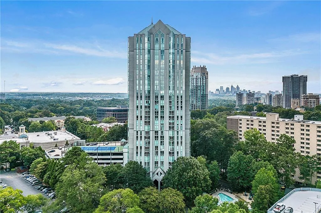 2 bed, 2.0 bath, 1228 sqft, $2,200 — Photo 1