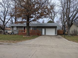 220 E Spruce St, Hesston, KS 67062