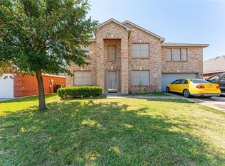 2423 Ranchview Dr, Grand Prairie, TX 75052