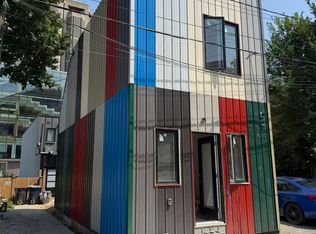 356 Huron St, Toronto, ON M5S 2G3