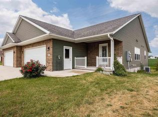 959 5th St, Kalona, IA 52247