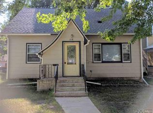 218 4th Ave SW, Pipestone, MN 56164