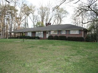 695 Ashland Ave, Wadley, AL 36276