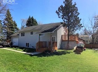 4880 Cass Elizabeth Rd, Waterford, MI 48327