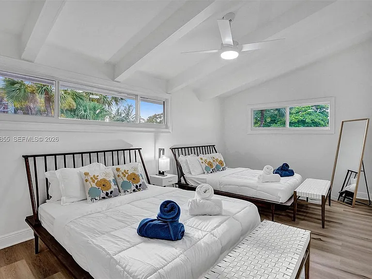 2120 SW 28th Way — Photo 51