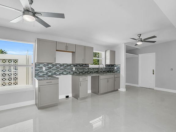 2nd image of 2265 Beacon Dr