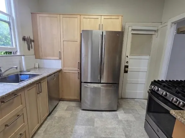 2720 College Ave APT 2, Berkeley, CA 94705