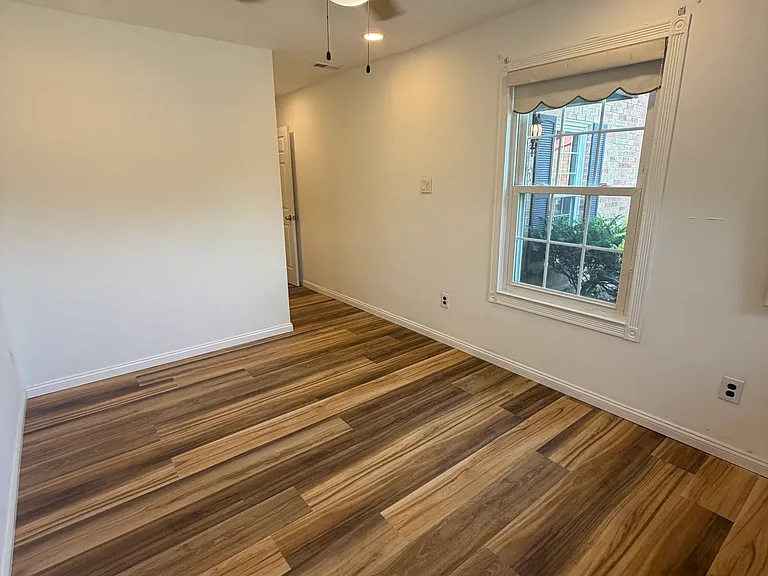 8426 Brunswick Pl — Photo 32