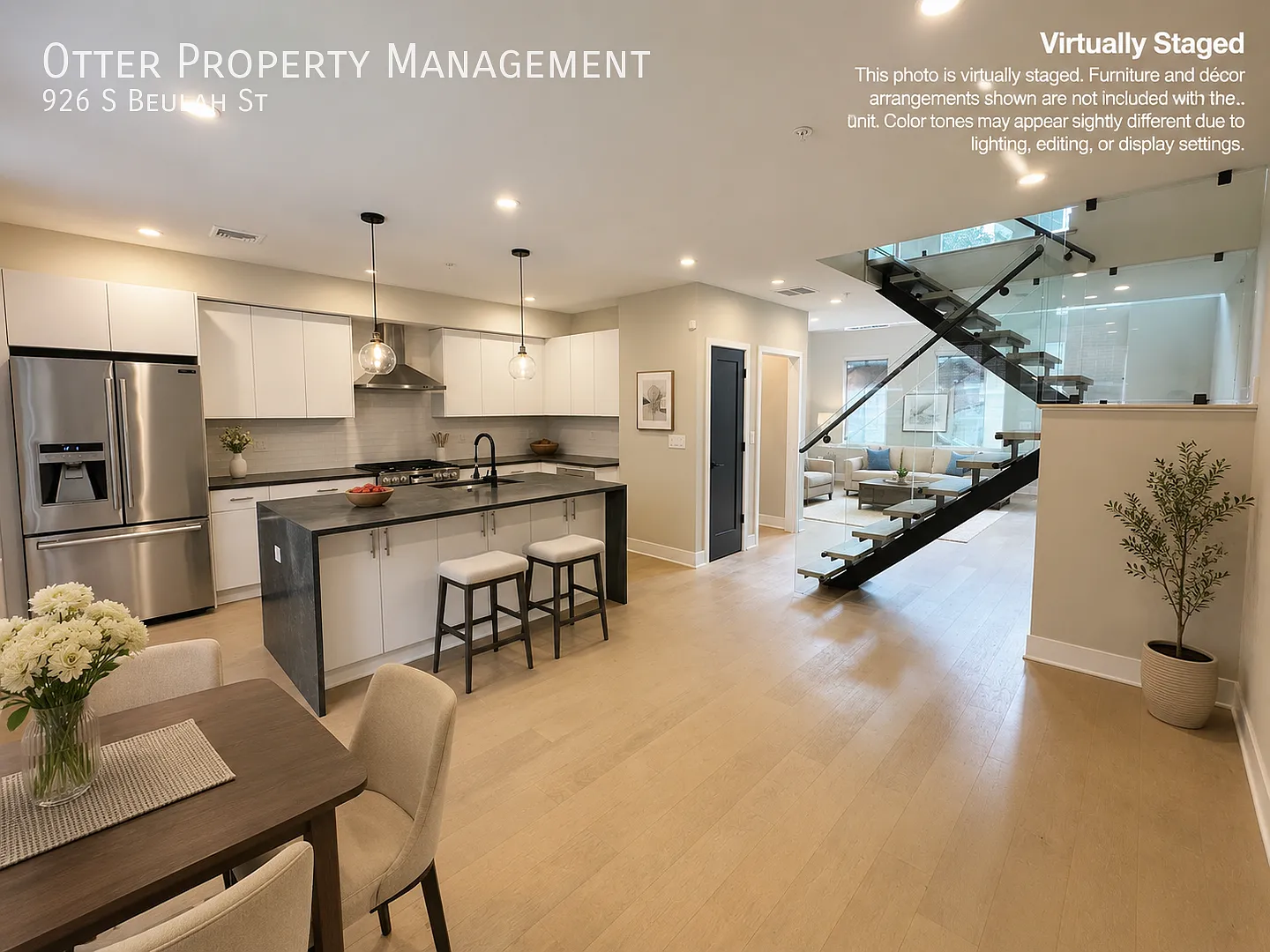 Spacious 4BR/5BA Home with Private Rooftop Deck & Fenced Patio — Photo 2