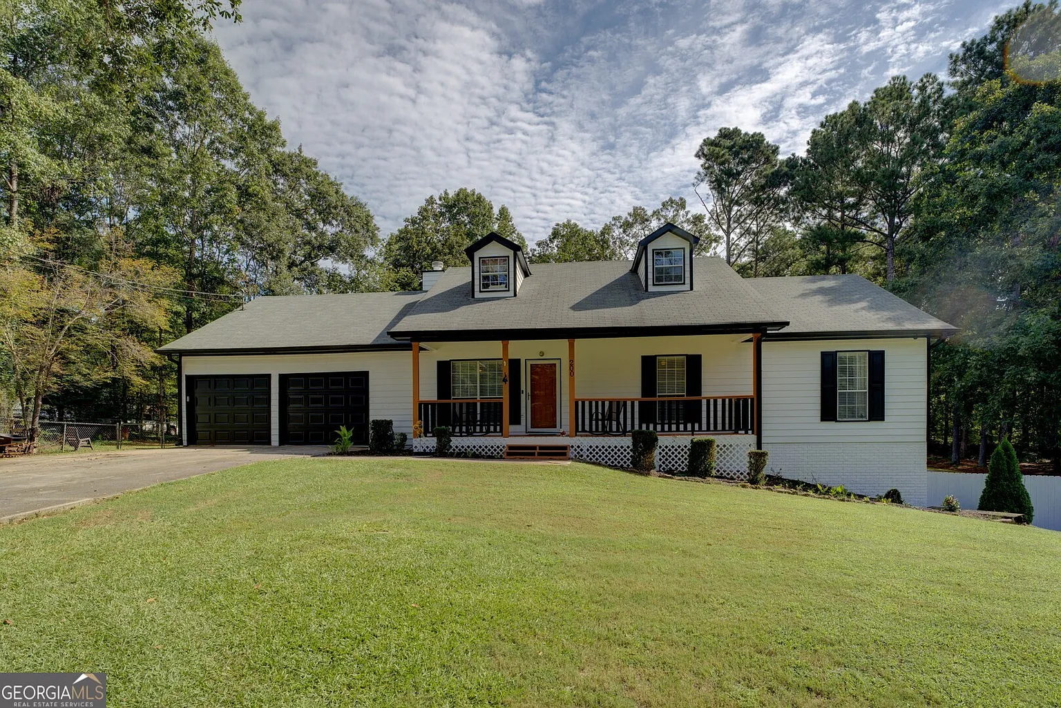 200 Brookview Dr photo 1