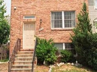 1972 Knoll Top Ln, Woodbridge, VA 22191