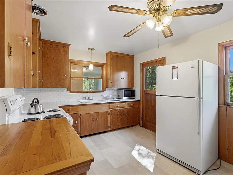 45695 Lauri Ln — Photo 12